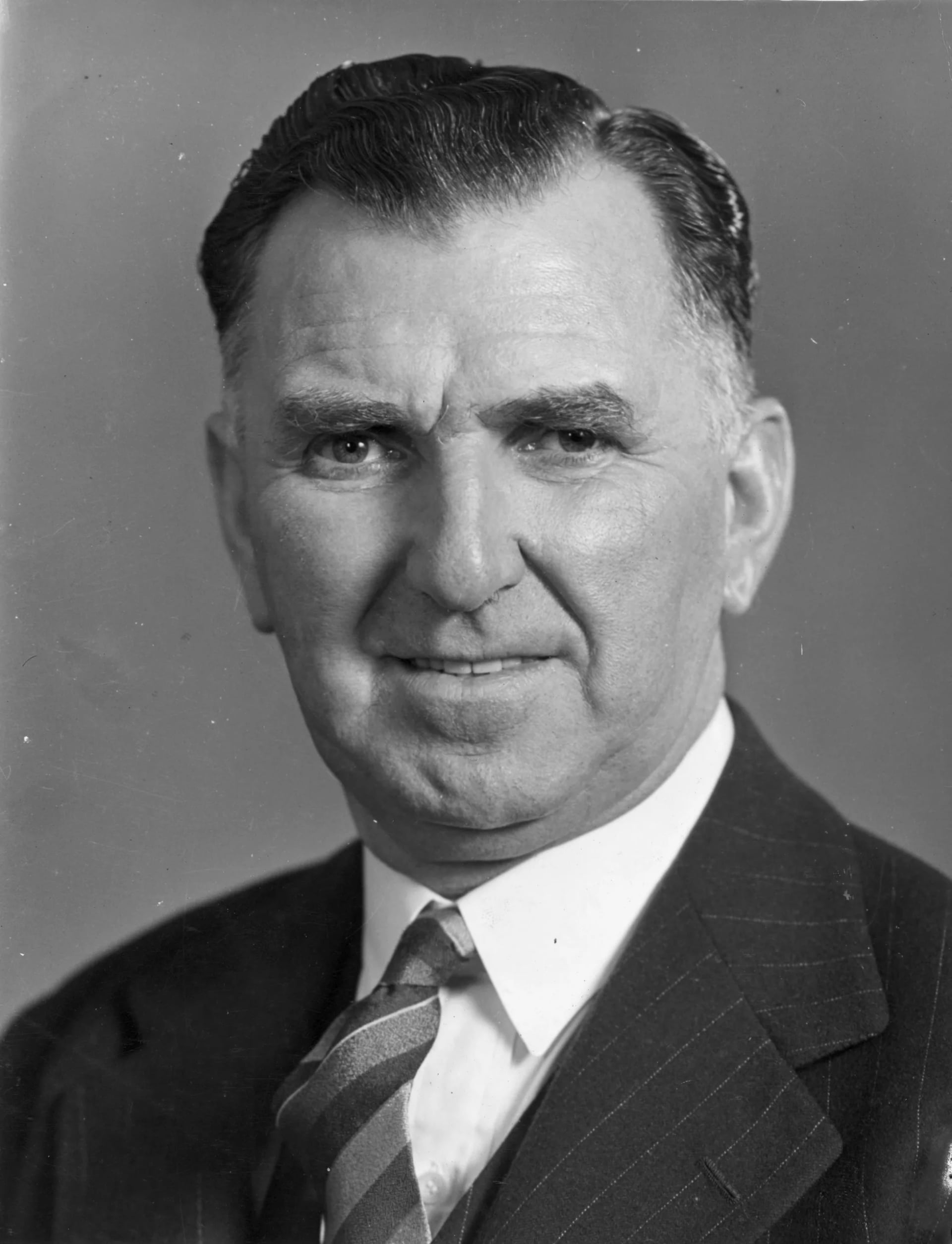 Porträt von Sidney Holland (1893–1961) – Gedenkseite