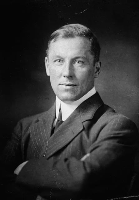 Portrait of Robert W. Service (1874–1958) – memorial page