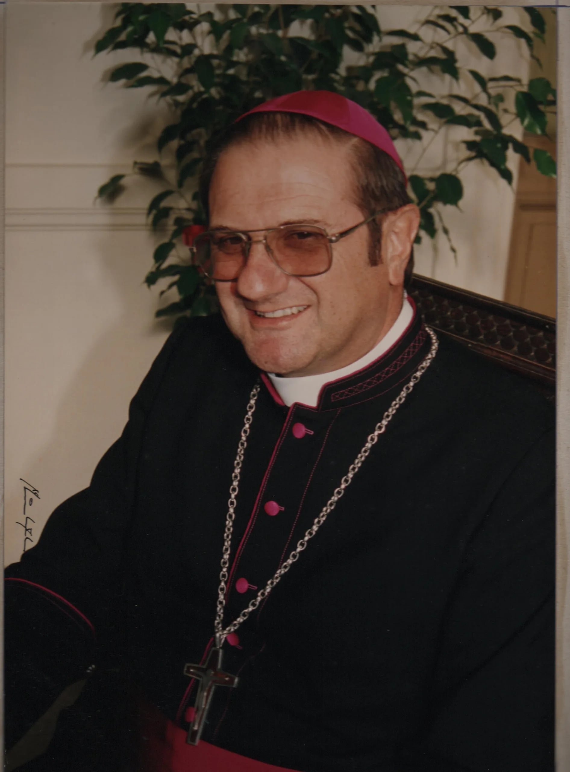 Porträt von Luis Guillermo Eichhorn (1942–2022) – Gedenkseite