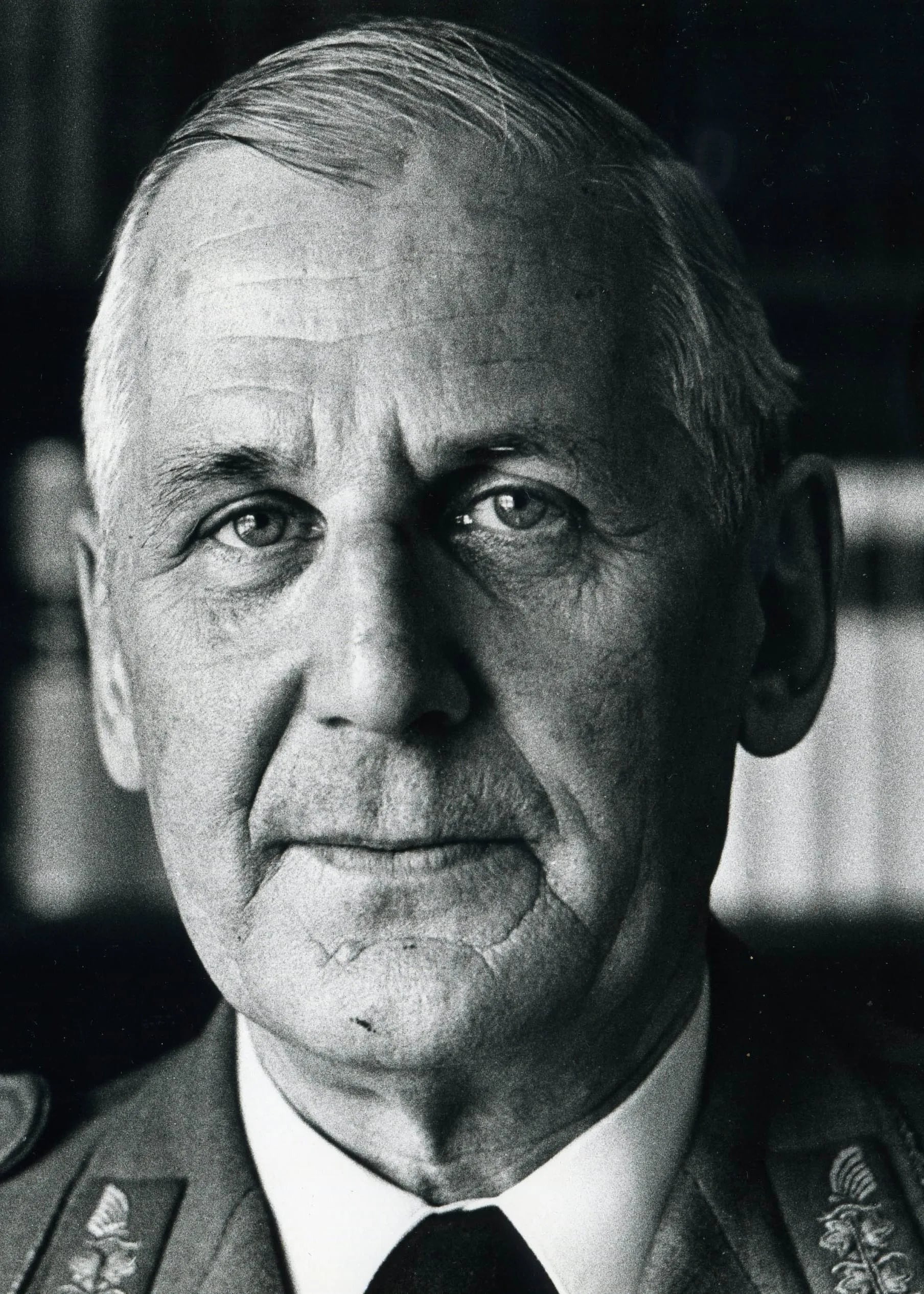 Portrait of Franz Pöschl (1917–2011) – memorial page