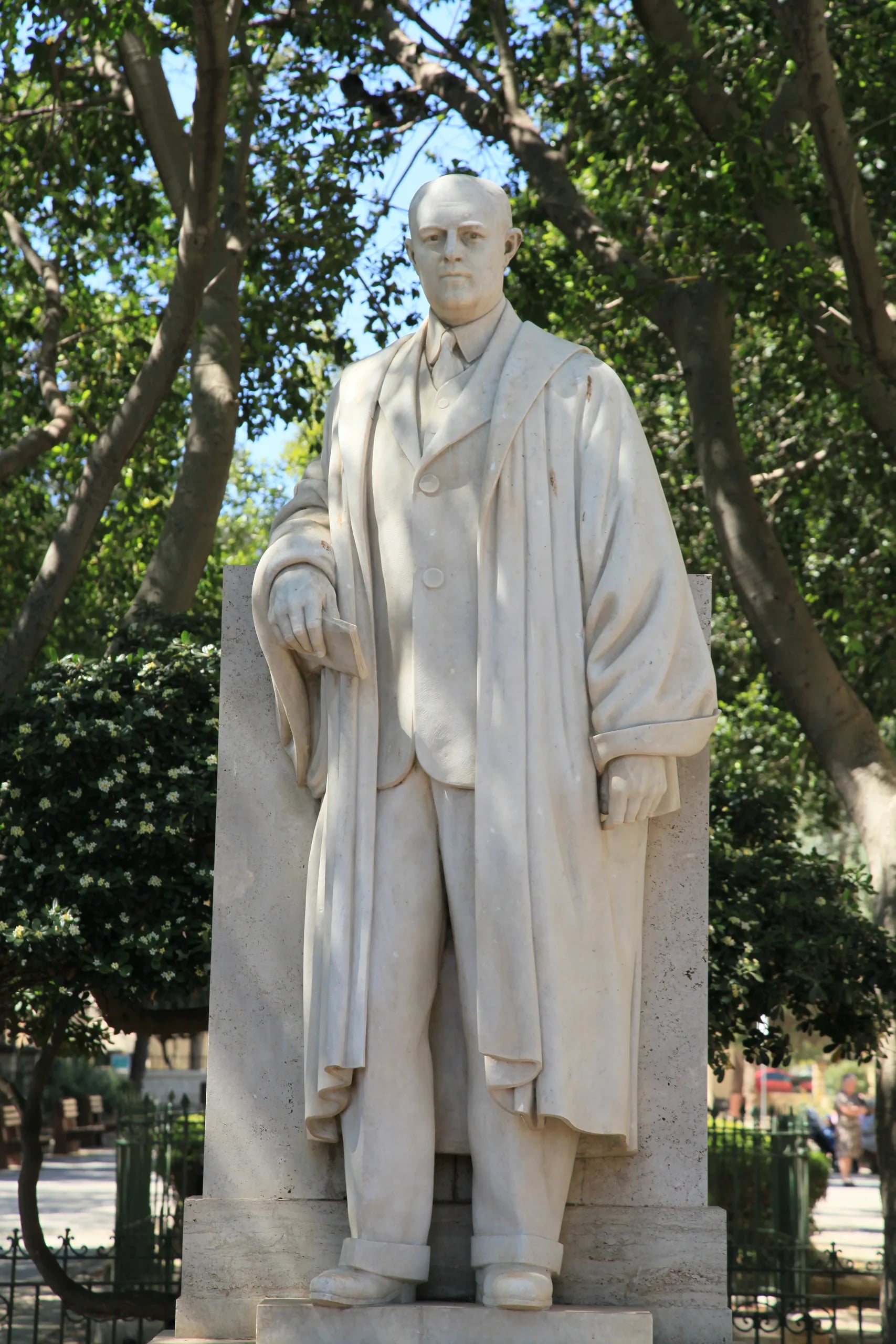 Porträt von Ugo Pasquale Mifsud (1889–1942) – Gedenkseite