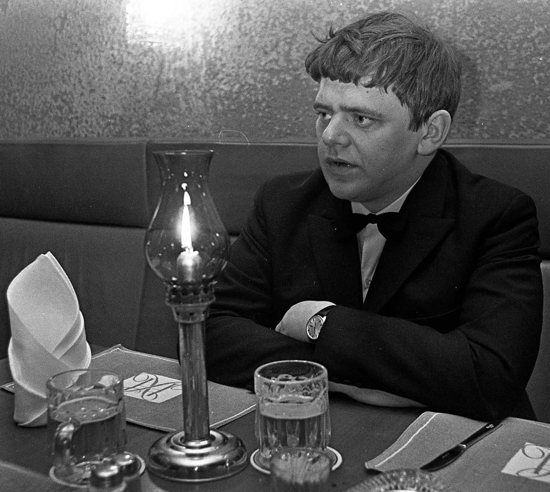 Portrait of Fred Åkerström (1937–1985) – memorial page