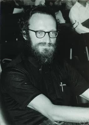 Porträt von William Browder (1934–2025) – Gedenkseite