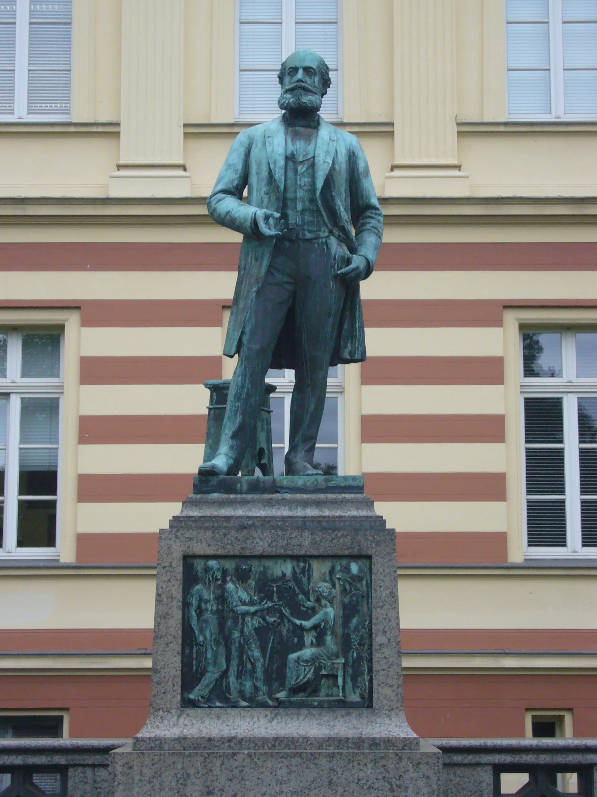 Portrait of Hans Everding (1876–1914) – memorial page
