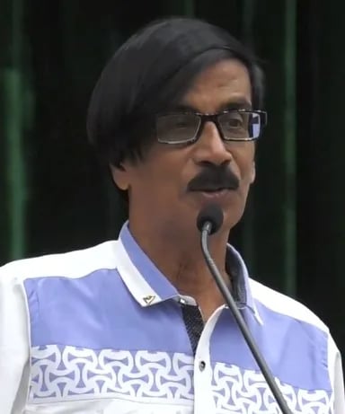 Porträt von Manobala (1953–2023) – Gedenkseite