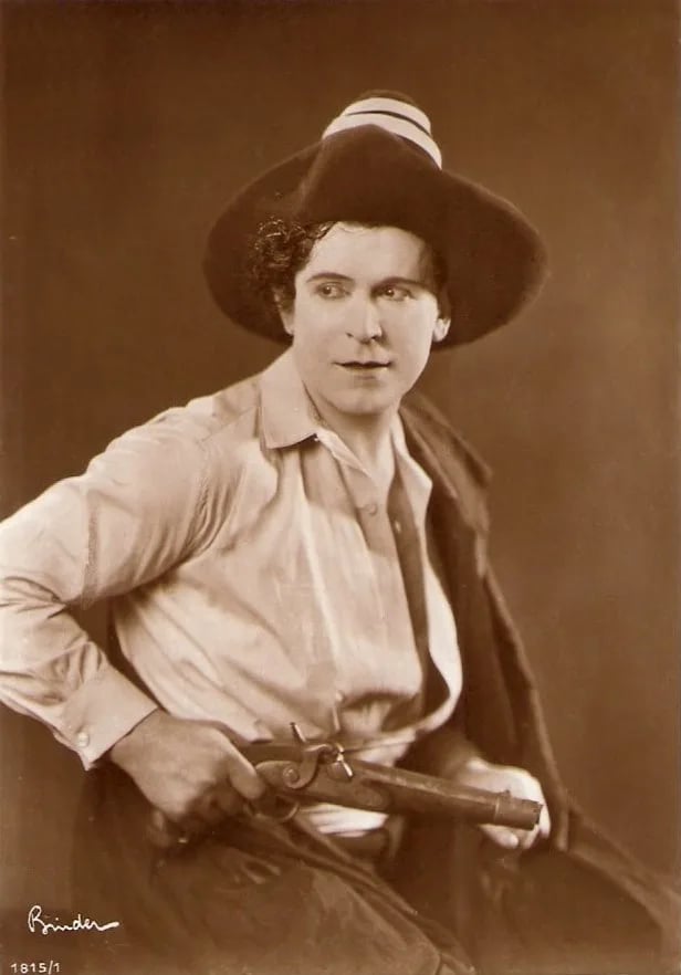 Porträt von Luciano Albertini (1882–1945) – Gedenkseite