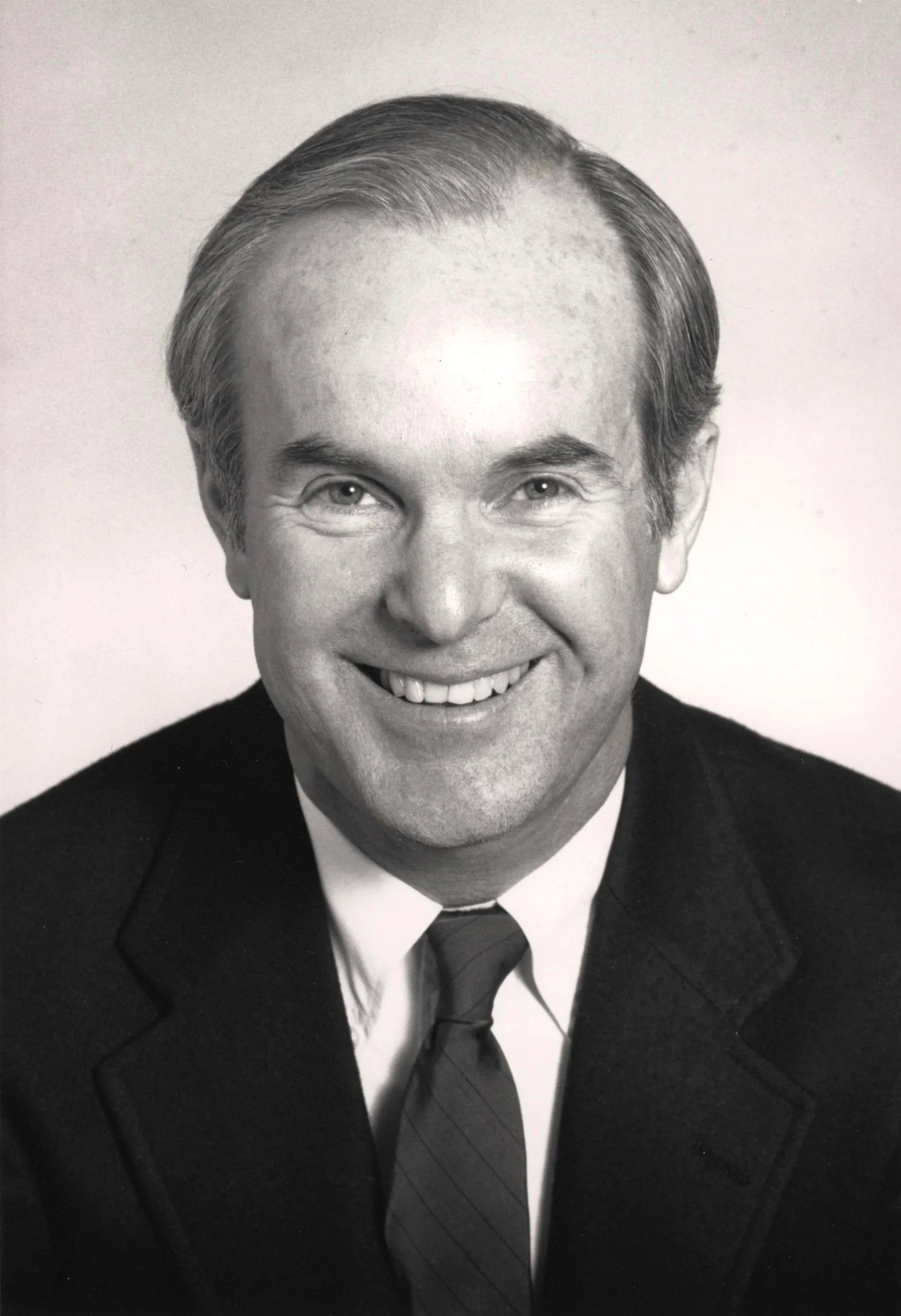 Porträt von Booth Gardner (1936–2013) – Gedenkseite