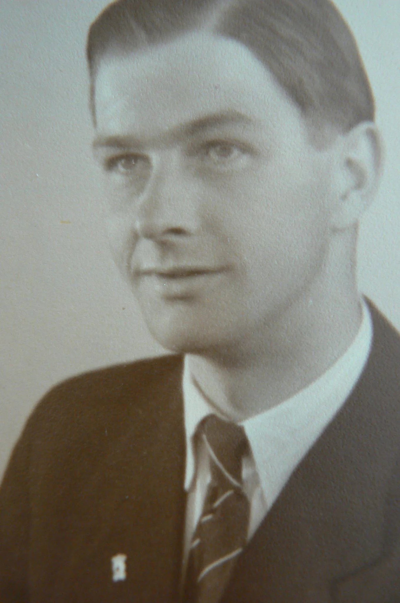Portrait of Tage Nielsen (1916–1945) – memorial page