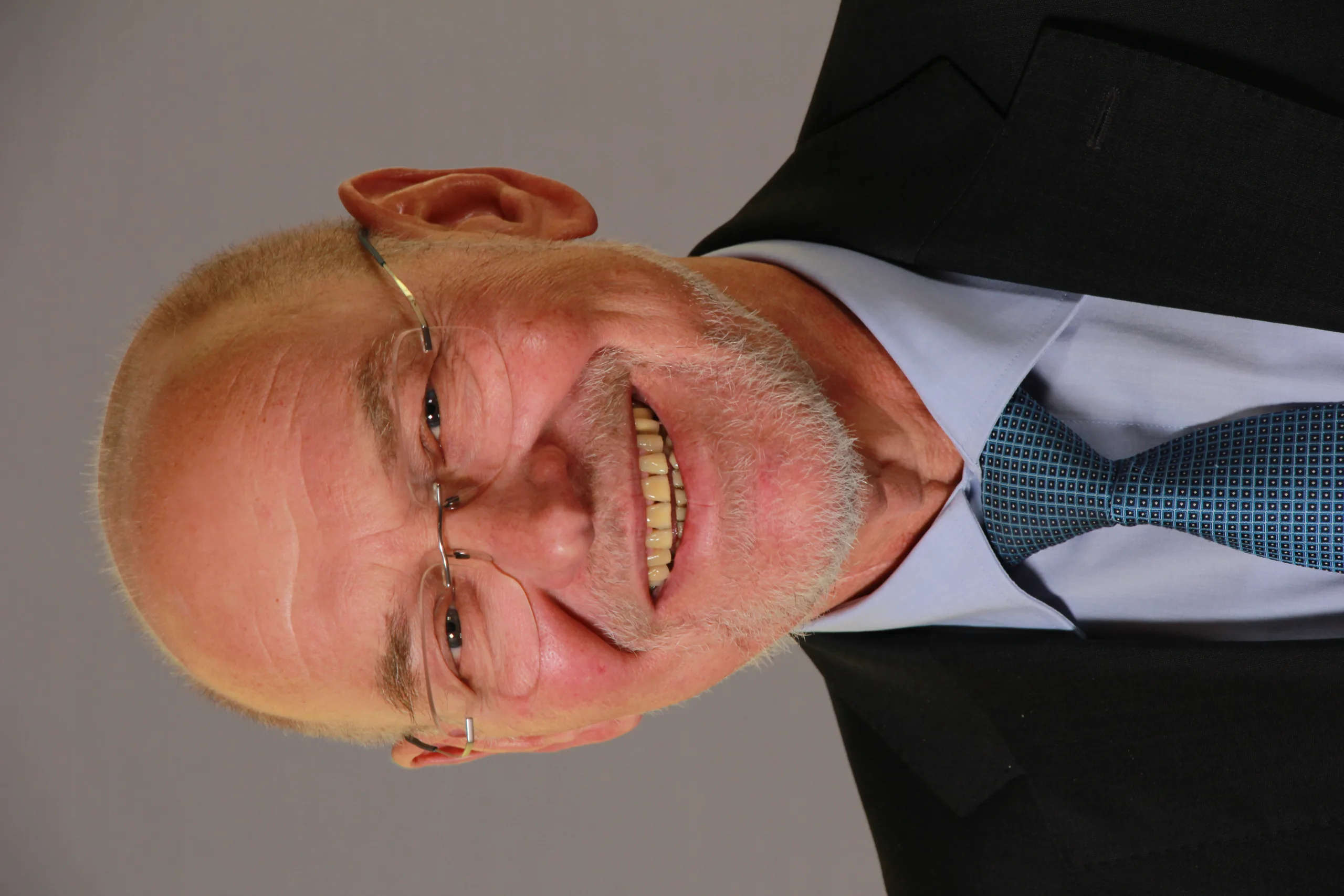 Porträt von Reinhard Todt (1949–2025) – Gedenkseite