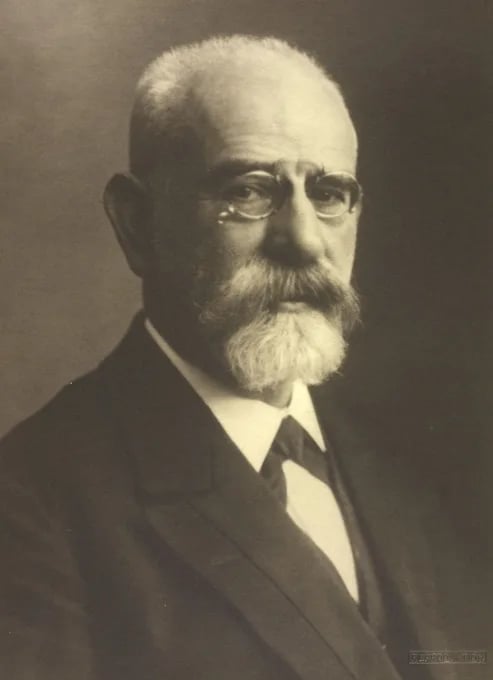 Portrait of Johannes Meinhold (1861–1937) – memorial page