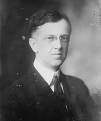 Portrait of Frederick Morgan Davenport (1866–1956) – memorial page
