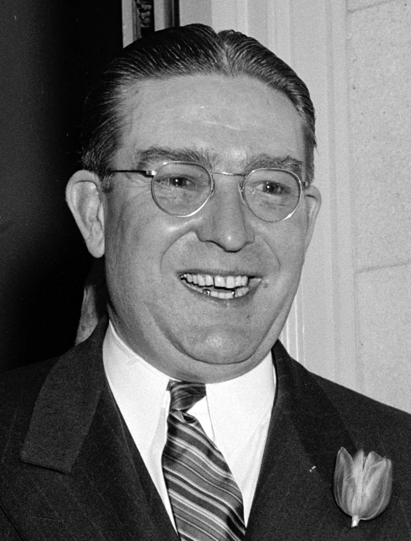 Portrait of Frederick Van Ness Bradley (1898–1947) – memorial page