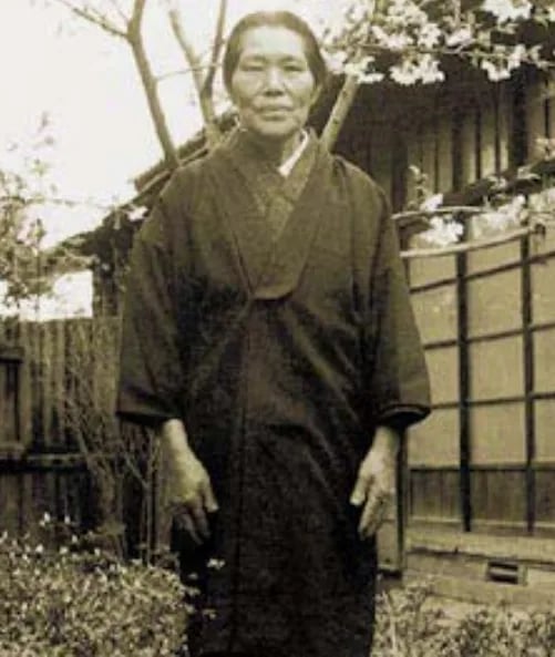 Portrait of Yone Minagawa (1893–2007) – memorial page