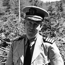 Portrait of Lyman Knute Swenson (1892–1942) – memorial page