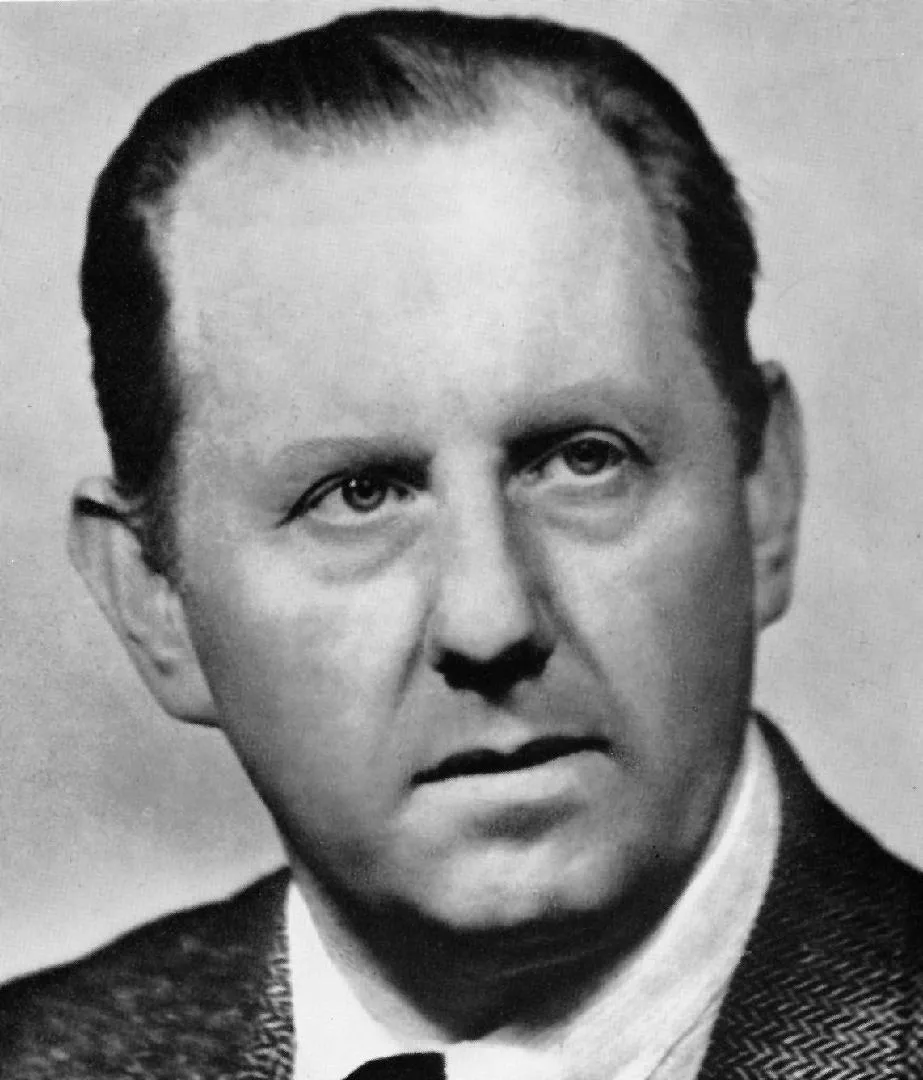 Portrait of Friedrich Holzapfel (1900–1969) – memorial page