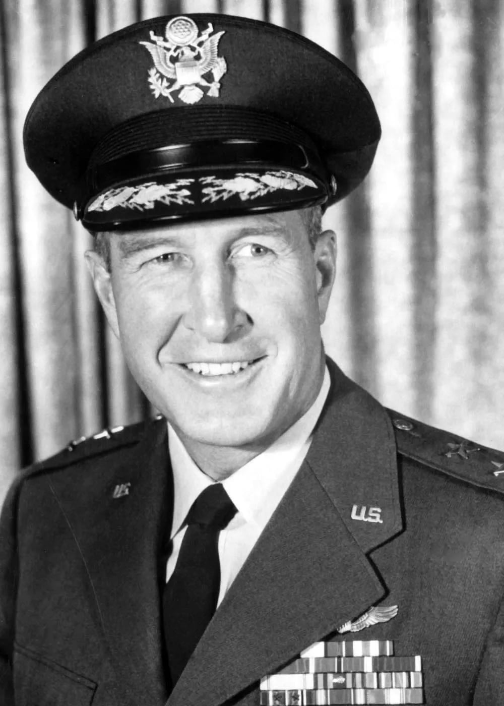 Portrait of Robert M. Stillman (1911–1991) – memorial page