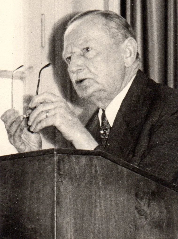 Porträt von Friedrich Karl Schumann (1886–1960) – Gedenkseite
