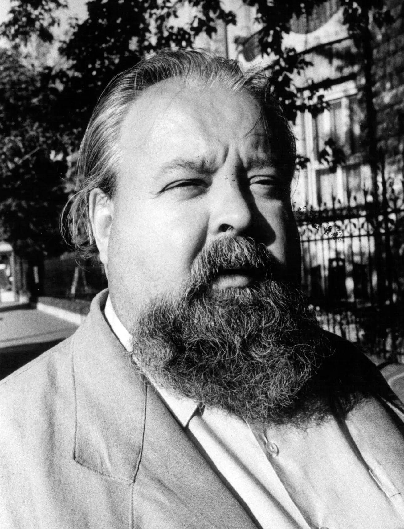 Porträt von Stojan Vujičić (1933–2002) – Gedenkseite