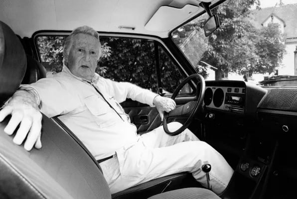 Porträt von Fritz B. Busch (1922–2010) – Gedenkseite