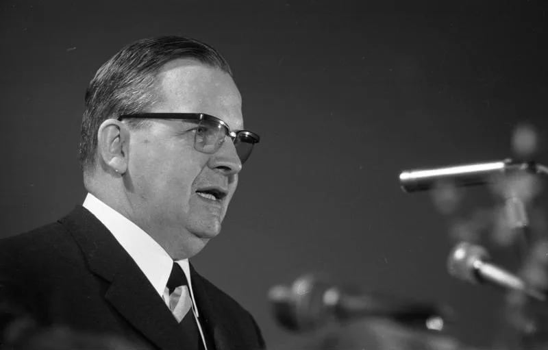 Portrait of Josef Hermann Dufhues (1908–1971) – memorial page