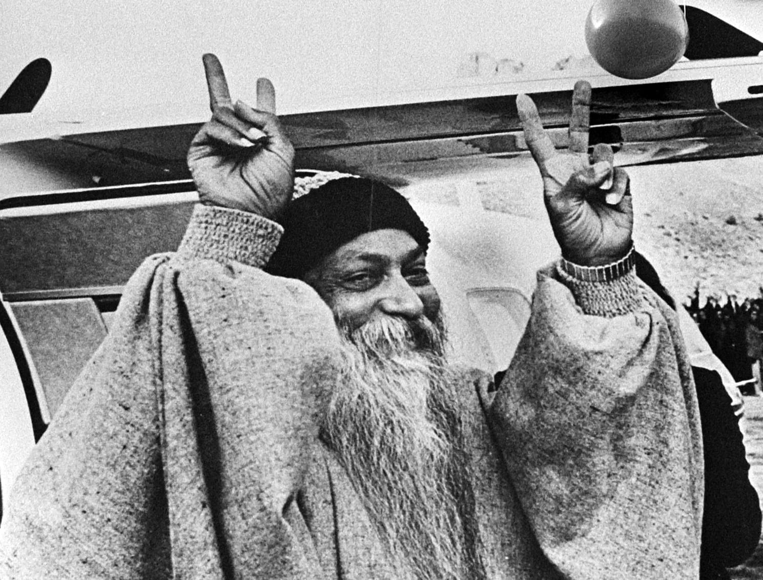 Porträt von Osho (1931–1990) – Gedenkseite