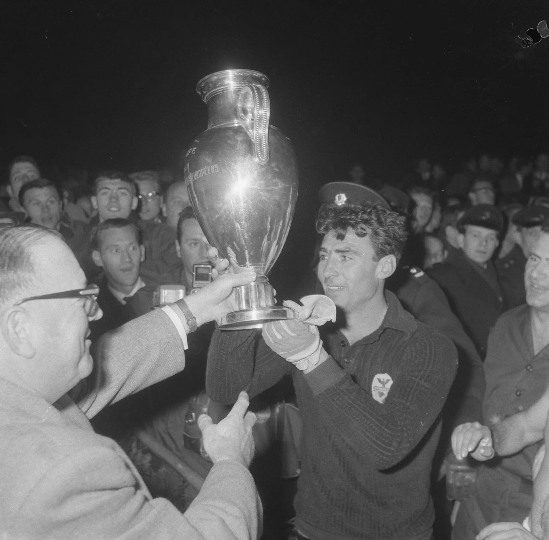 Porträt von Alberto da Costa Pereira (1929–1990) – Gedenkseite