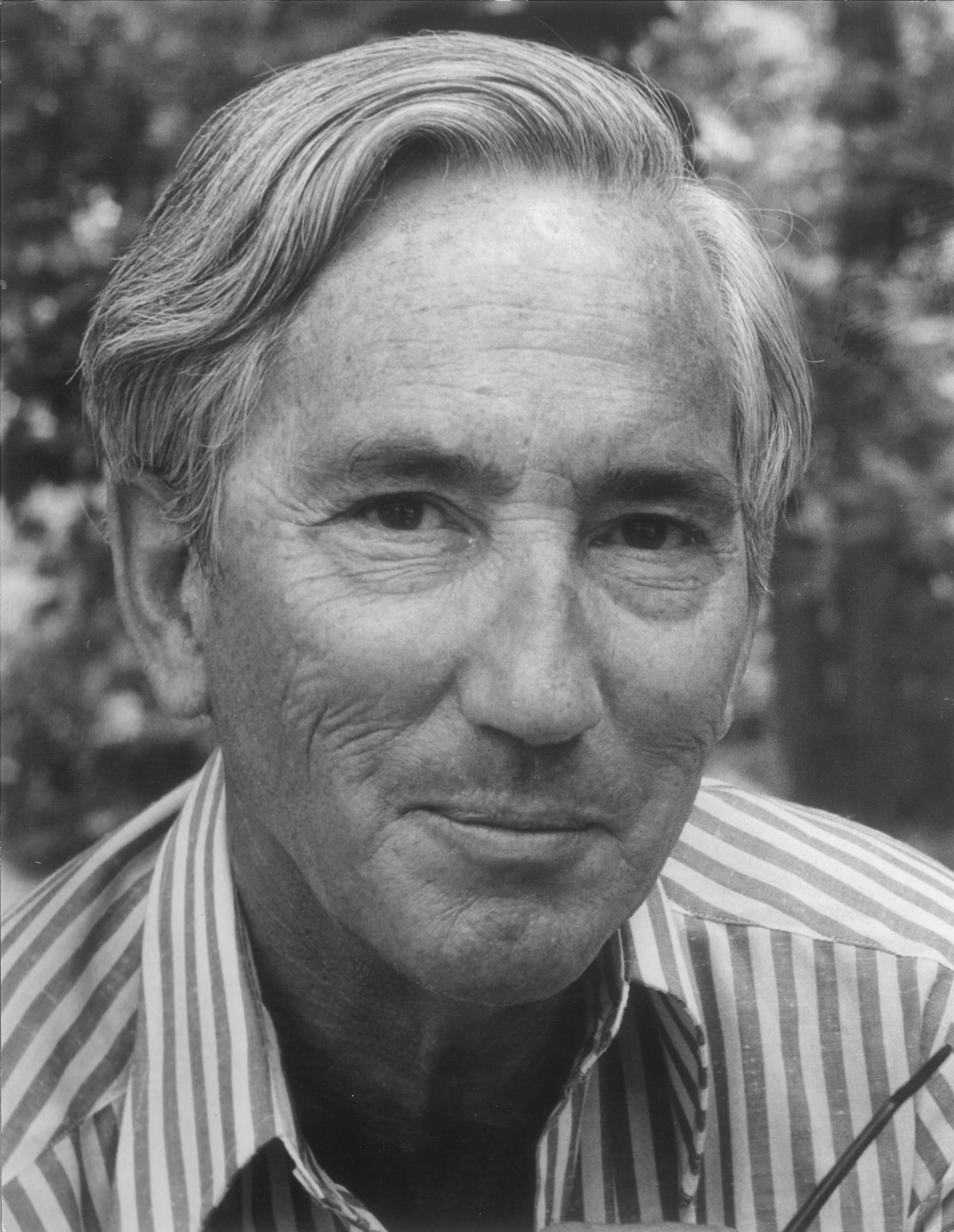 Porträt von Norman Ian MacKenzie (1921–2013) – Gedenkseite
