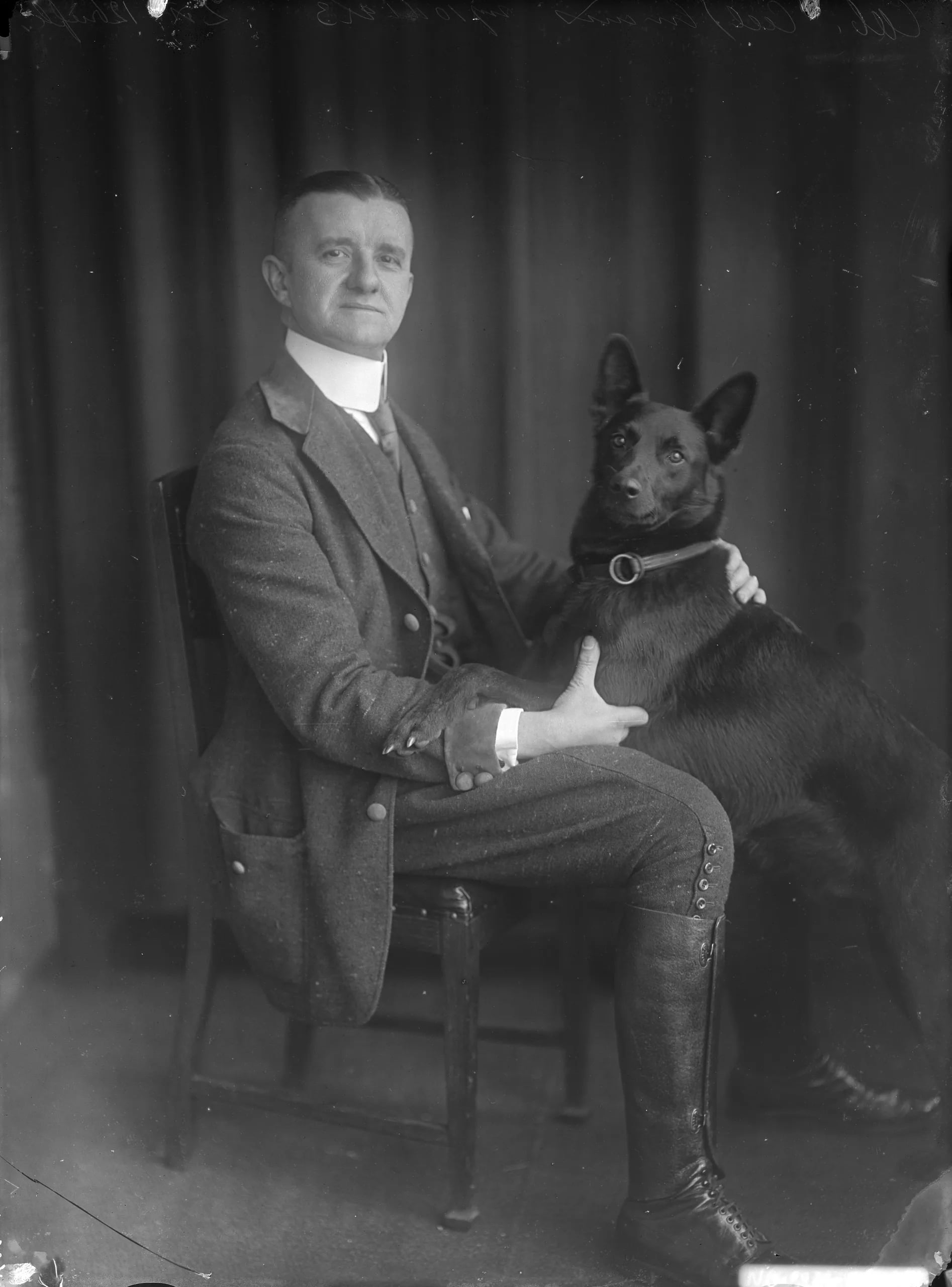 Porträt von Louis Müldner von Mülnheim (1876–1945) – Gedenkseite