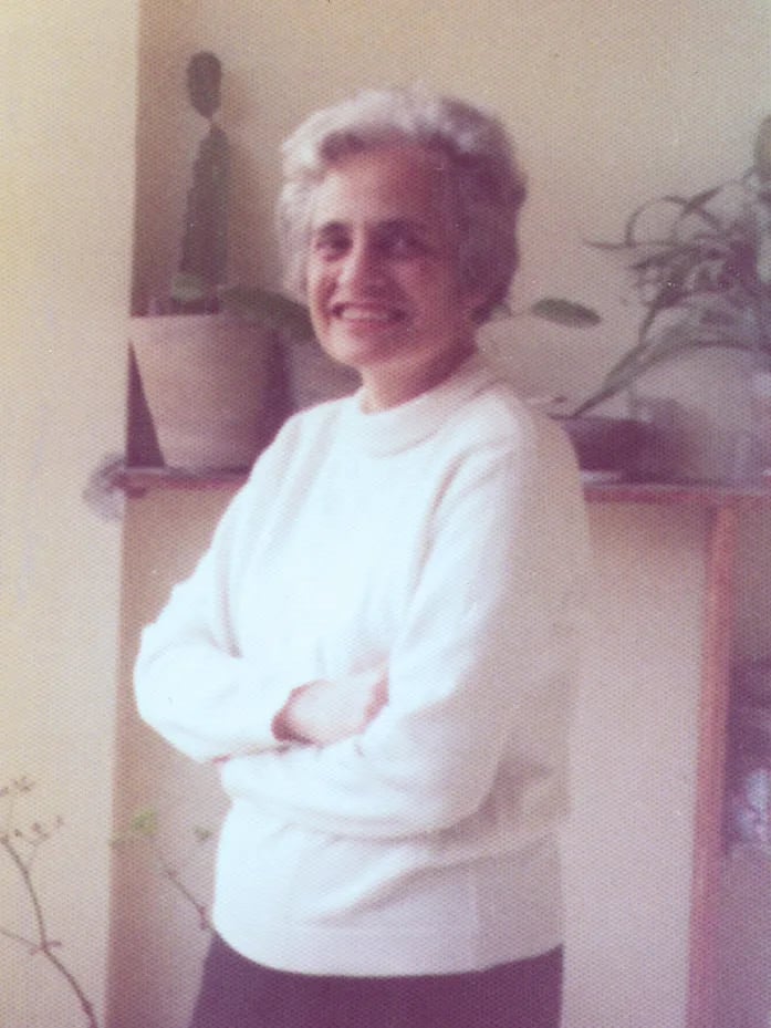 Portrait of Rose Peltesohn (1913–1998) – memorial page