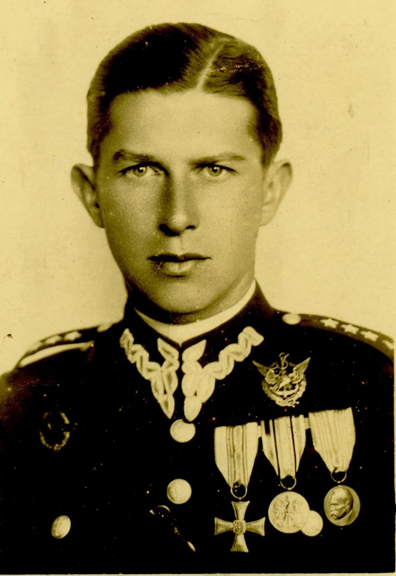 Porträt von Antoni Janusz (1902–2000) – Gedenkseite