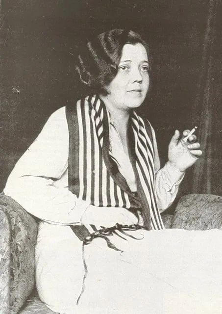 Porträt von Sinaida Astapowitsch-Batscharowa (1898–1993) – Gedenkseite