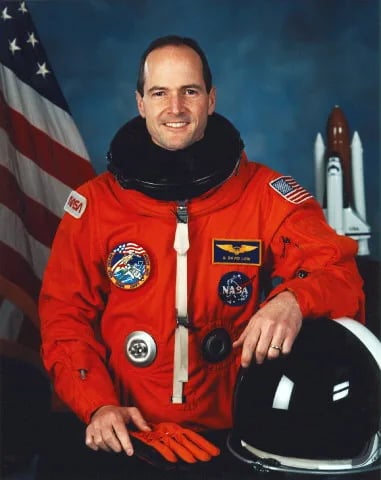 Porträt von George David Low (1956–2008) – Gedenkseite