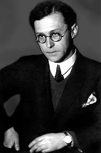 Portrait of Alexander Iwanowitsch Saschin-Nikolski (1894–1967) – memorial page
