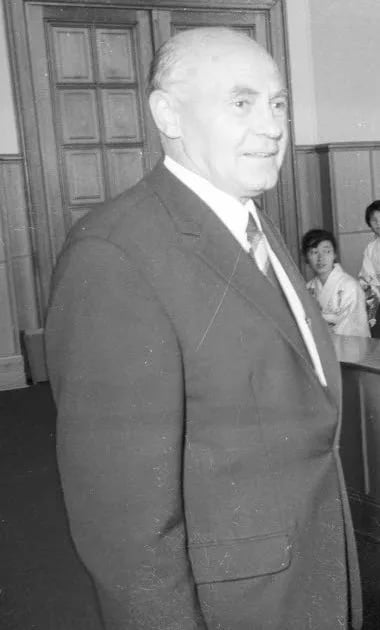 Portrait of Gerhard Strack (1911–1977) – memorial page