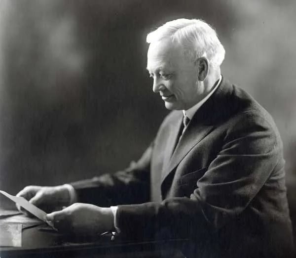 Portrait of James M. Hamilton (1861–1940) – memorial page