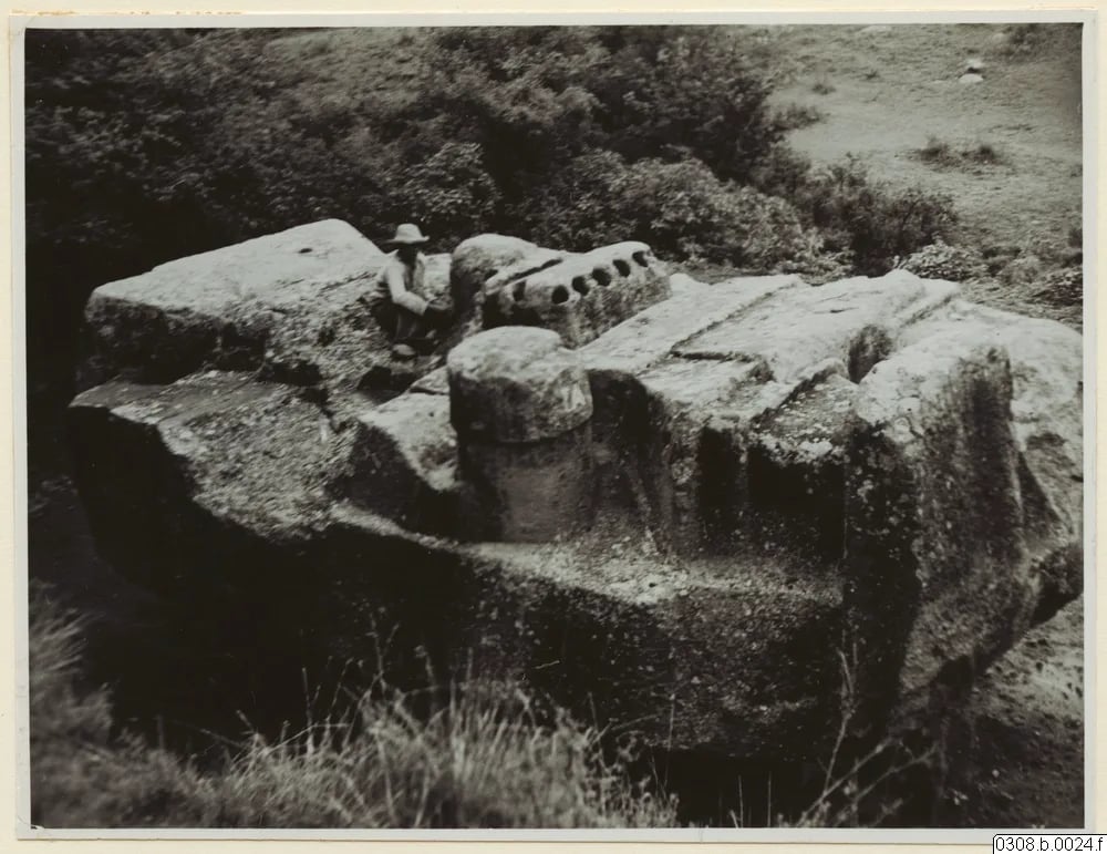 Portrait of Ola Apenes (1898–1943) – memorial page