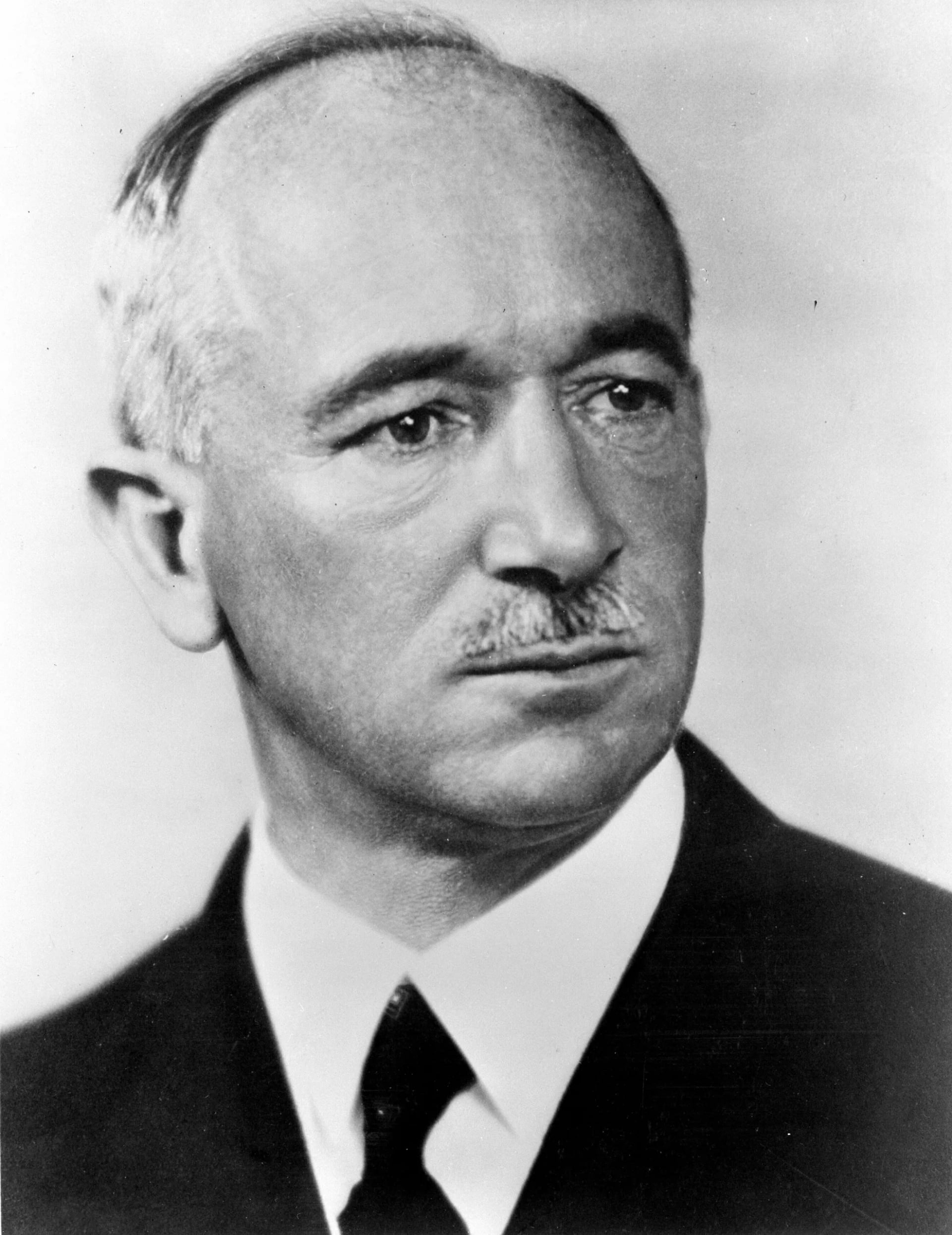 Porträt von Edvard Beneš (1884–1948) – Gedenkseite