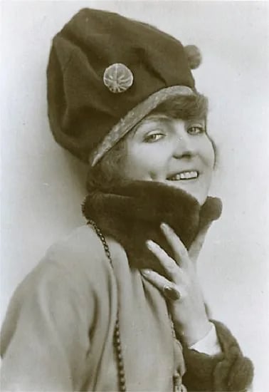 Portrait of Gilda Langer (1896–1920) – memorial page