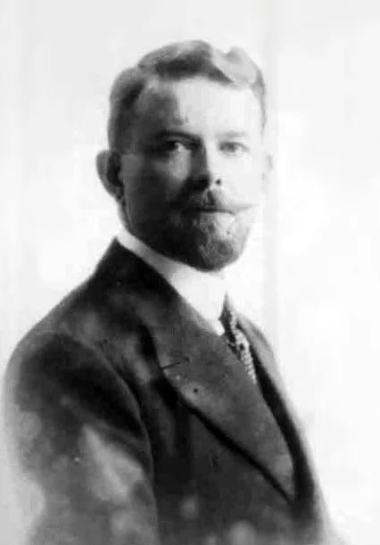 Portrait of Giovanni Treccani (1877–1961) – memorial page