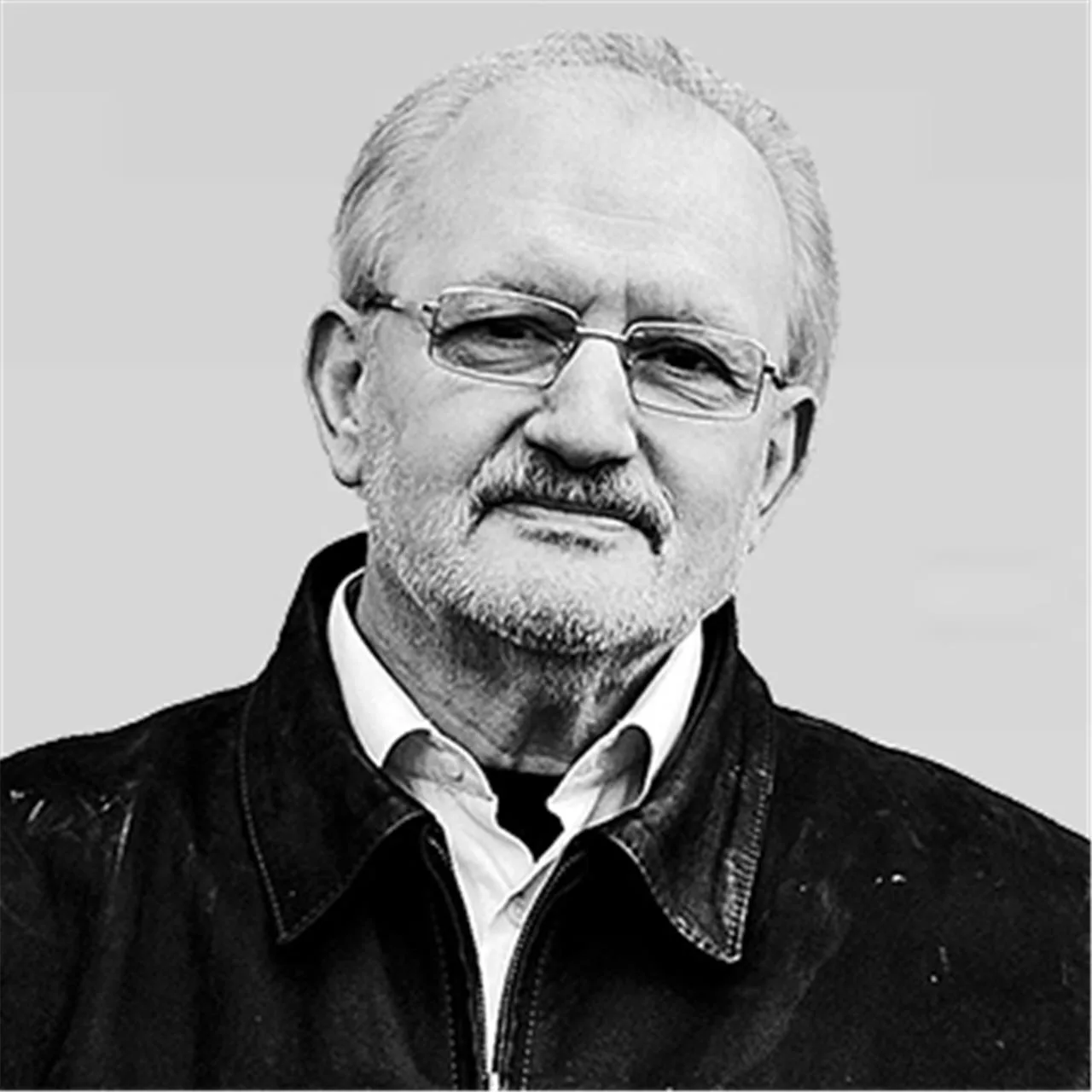 Porträt von Lauro António (1942–2022) – Gedenkseite