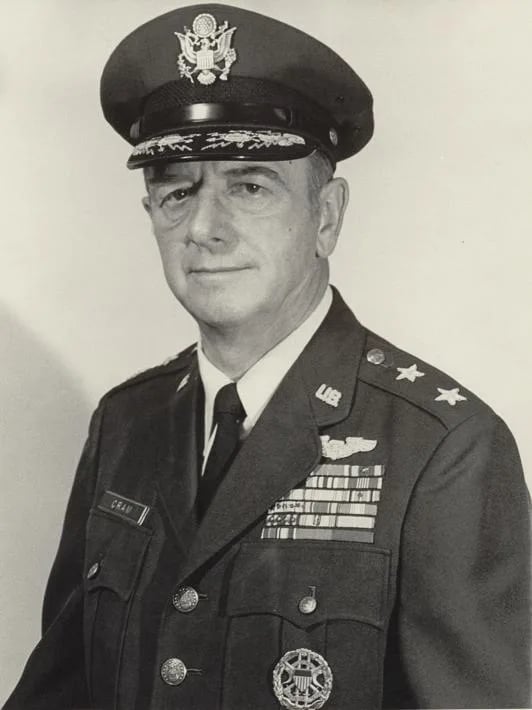 Portrait of Reginald M. Cram (1914–2004) – memorial page