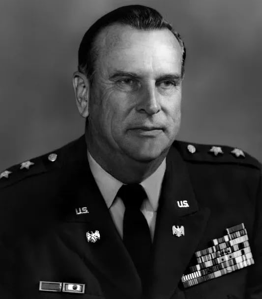 Portrait of Charles A. Ott Jr. (1920–2006) – memorial page