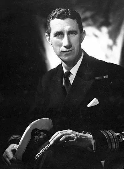 Porträt von Alan McNicoll (1908–1987) – Gedenkseite