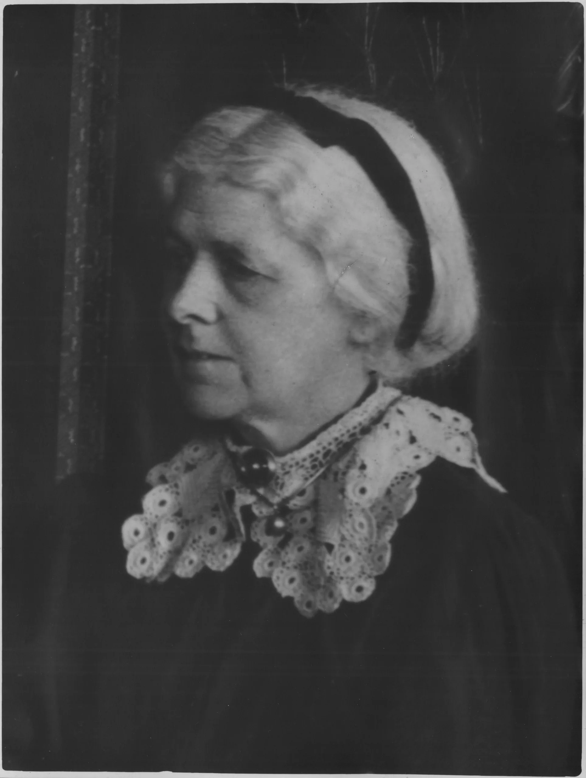 Porträt von Charlotte Schreiber (1834–1922) – Gedenkseite