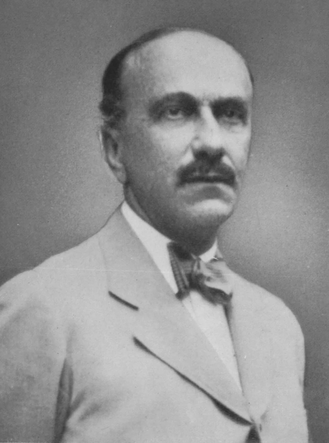 Portrait of Iván Rakovszky (1885–1960) – memorial page