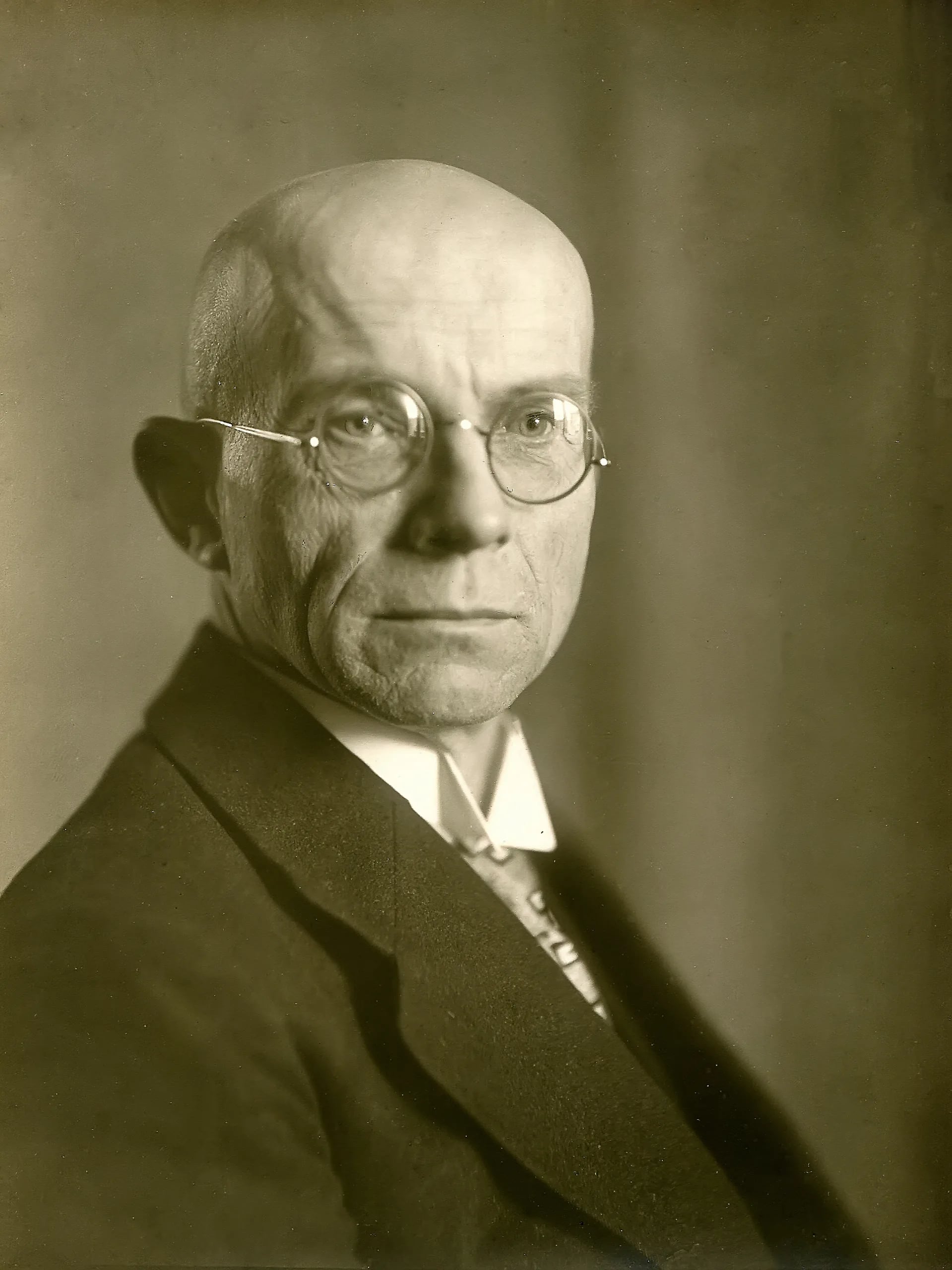 Porträt von Wolfgang Scharenberg (1883–1969) – Gedenkseite