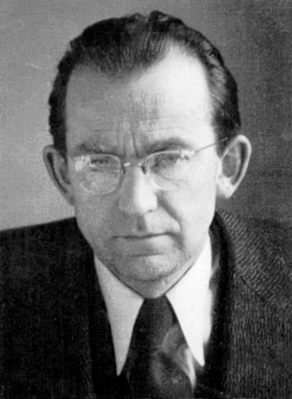 Portrait of Ernest J. Salter (1905–1967) – memorial page