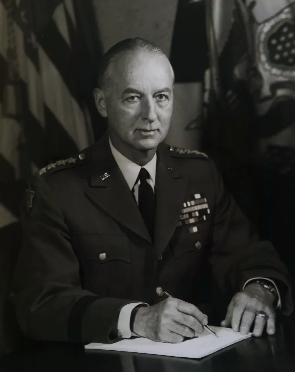 Porträt von Clyde D. Eddleman (1902–1992) – Gedenkseite