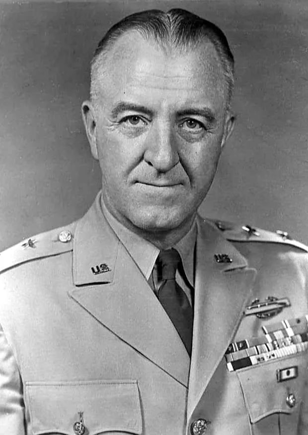 Porträt von Herbert B. Powell (1903–1998) – Gedenkseite