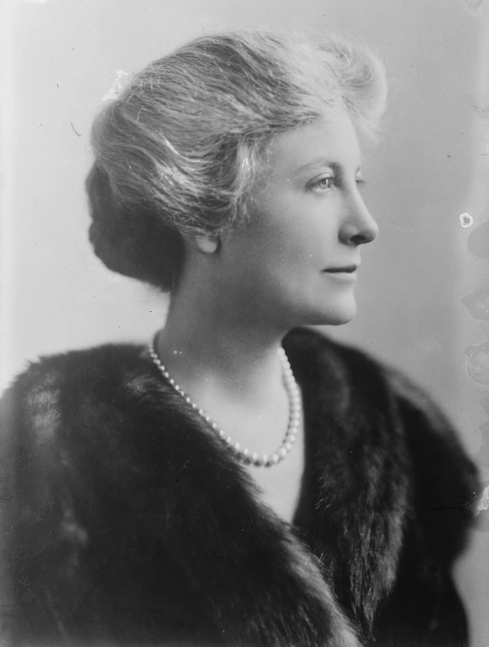 Portrait of Eleanor Robson Belmont (1879–1979) – memorial page